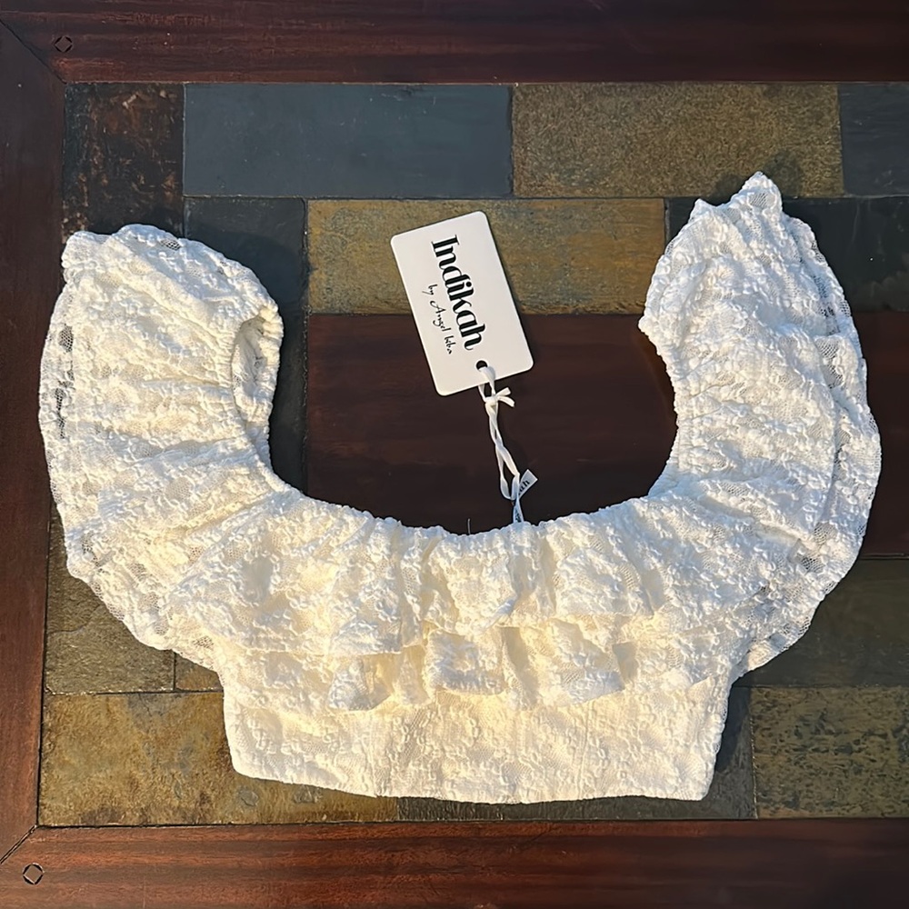 NWT Indikah S White Lace Off-Shoulder Crop Top